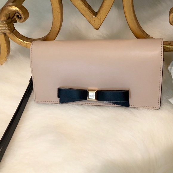 🎉Host Pick🎉Kate Spade NWT Tan Wallet/Wristlet - Picture 3 of 8